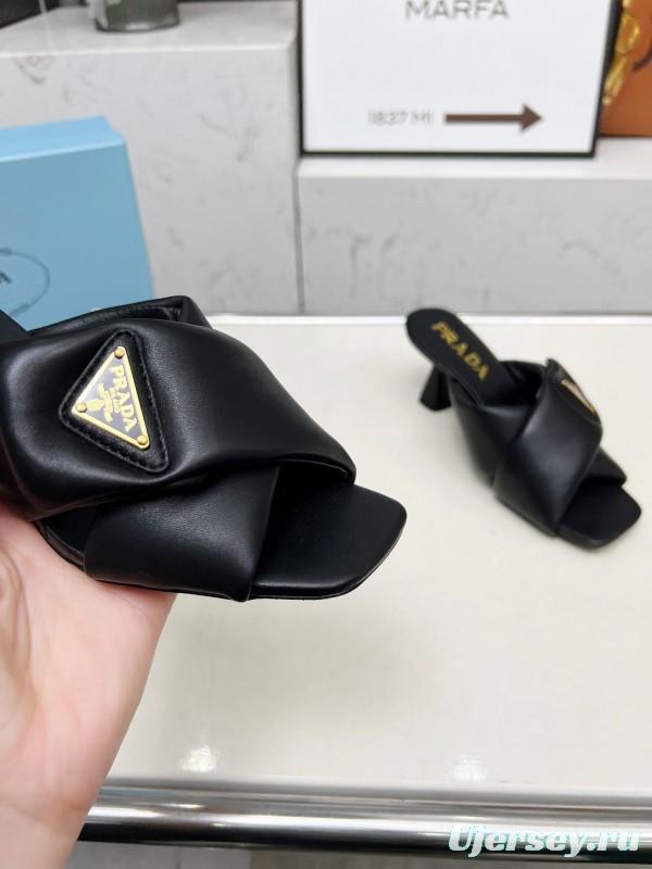 2025 Women Prada Black Leather Slippers LY00270