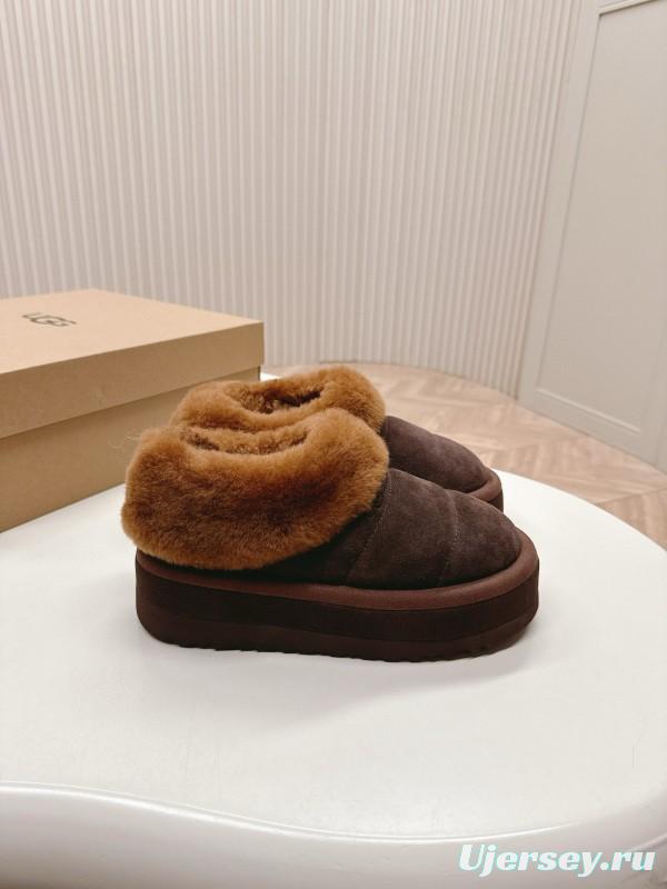 2024 Women UGG Brown Sheepskin Slippers MJ00280