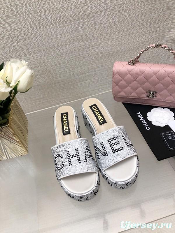 2025 Slippers Chanel White Silk Platform Crystal LY00320