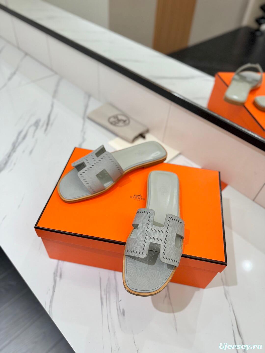 2025 Women Hermès Gray Leather Slippers