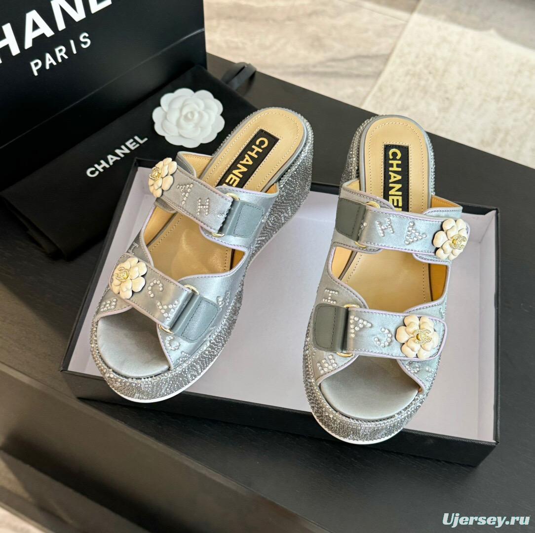 2025 Women Chanel Grey Leather Slippers Flower LY00330