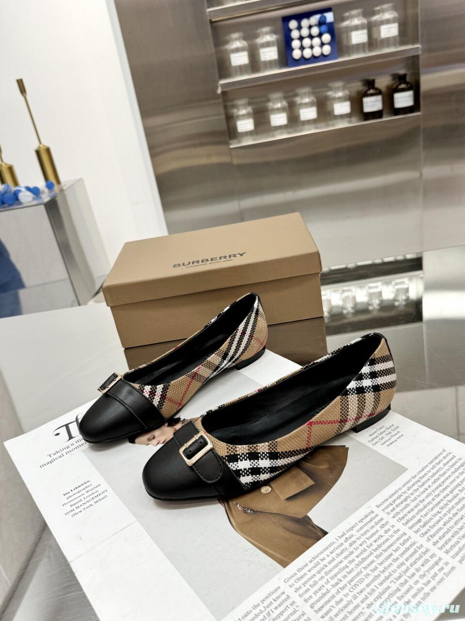 2025 Women Burberry Beige Black Fabric Leather Ballet Flats LY00250