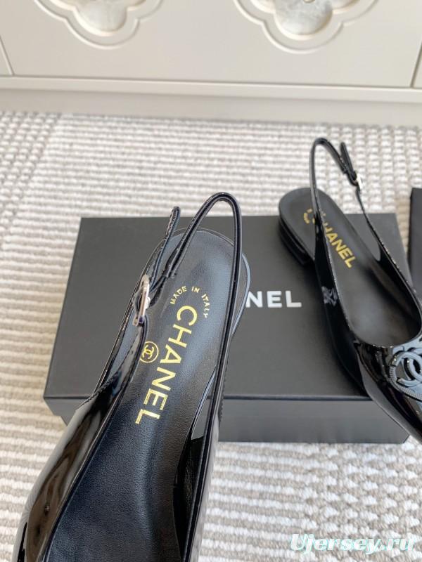 2025 Women Chanel Black Patent Leather Slingback Pumps KFY00300