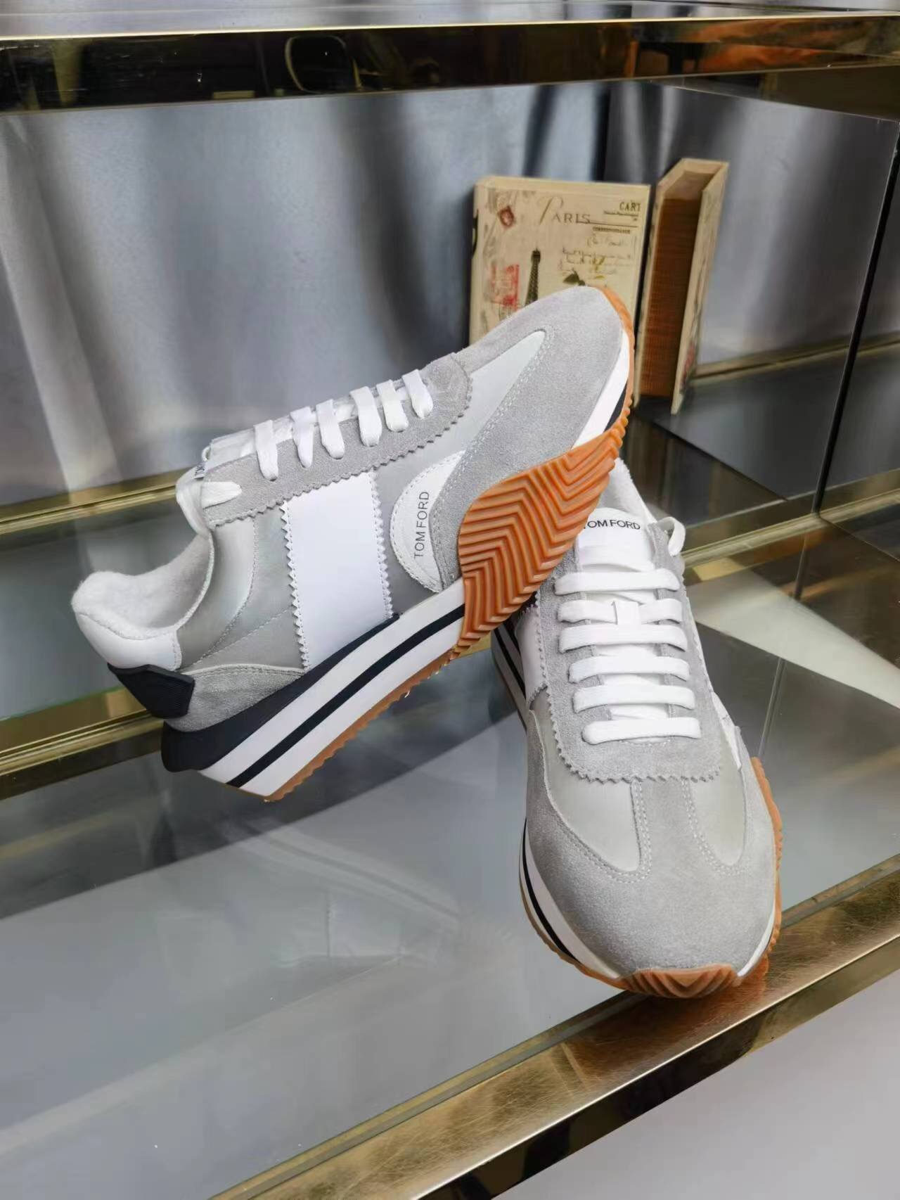 2025 Unisex TOM FORD White Grey Suede Leather Sneakers LY00360(F)/LY00370(M)