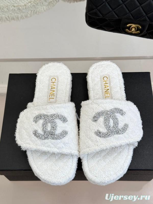 2025 Slippers Chanel White Terry Cloth Crystal CC Logo KFY00220