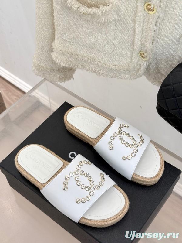 2025 Women Chanel White Leather Slippers Rhinestone KFY00230