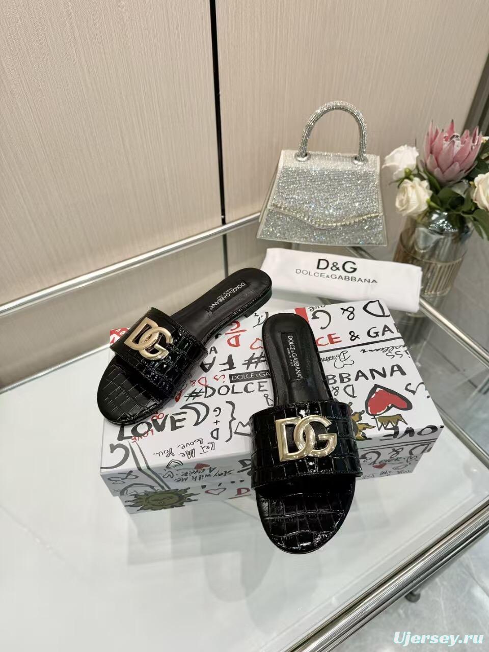 2025 Women Dolce & Gabbana Black Leather Slide Sandals LY00190