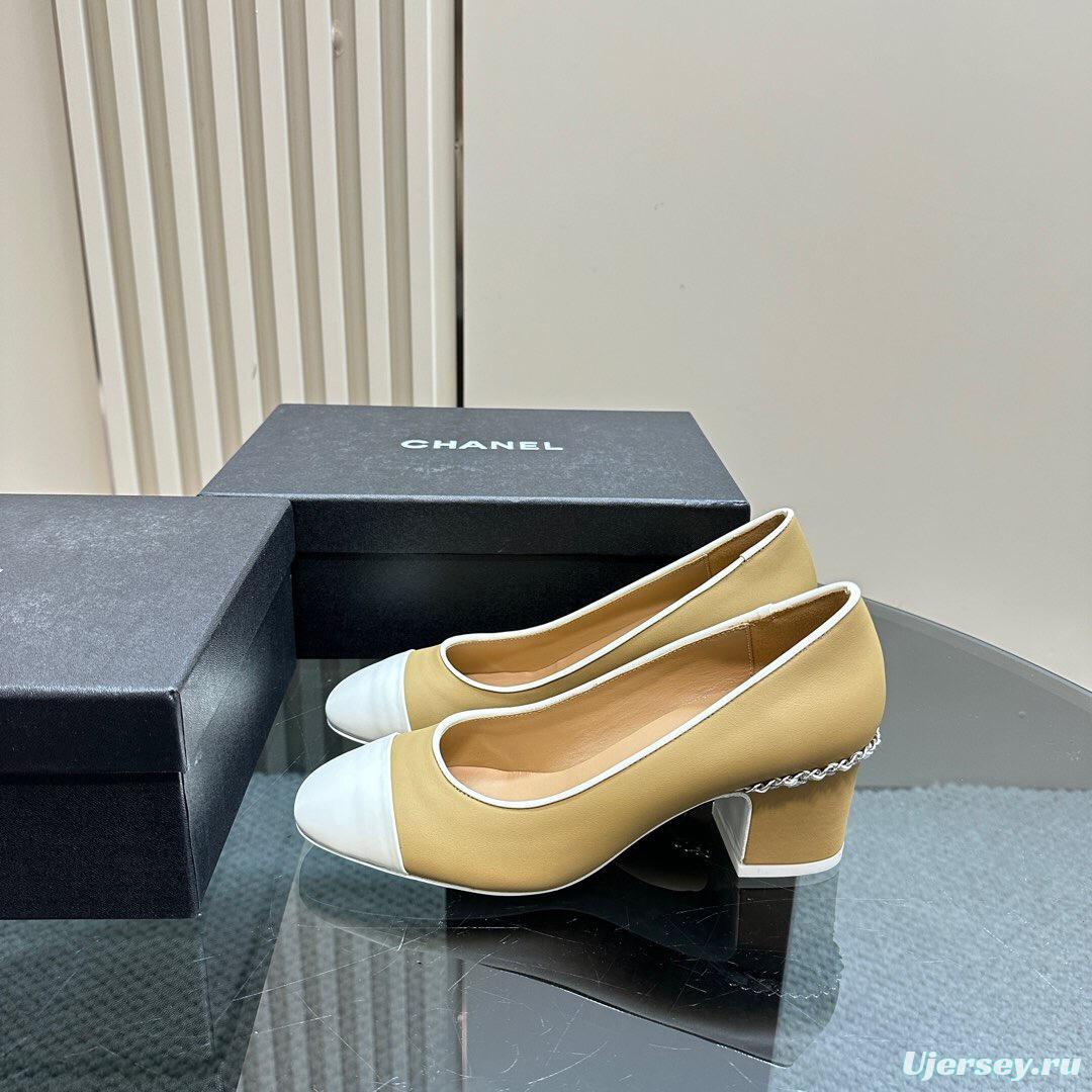 2025 Women Chanel Beige White Leather Pumps Chain Detail