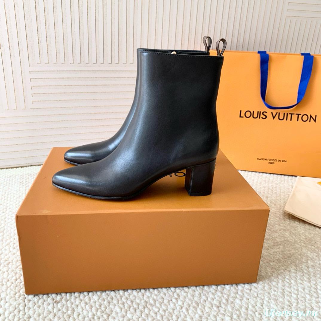 2024 Women Louis Vuitton Black Leather Boots MJ00410