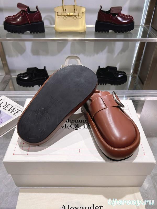 2025 Unisex Alexander McQueen Brown Leather Boken Toe Mule Flexion KFY00300