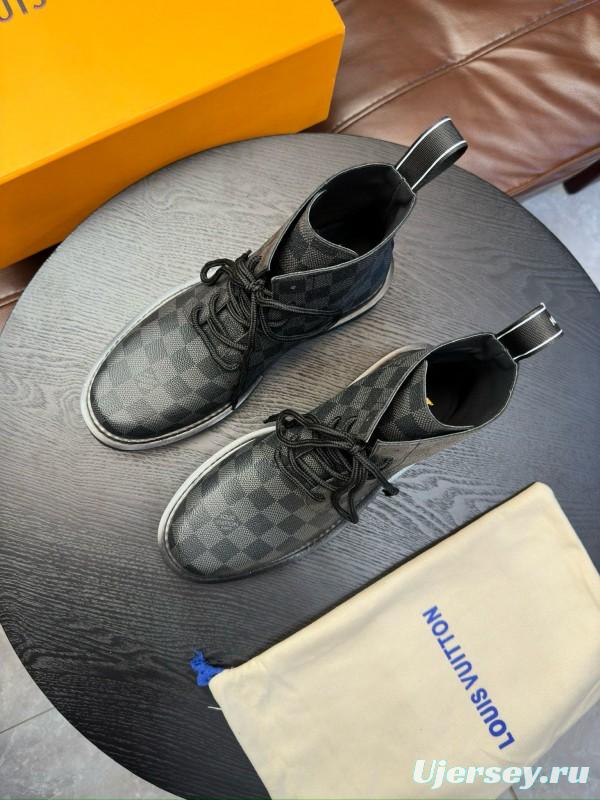 2024 Men Louis Vuitton Black Grey Leather Ankle Boots MJ00440