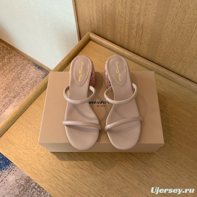 2025 Women Gianvito Rossi Beige Leather Slippers KFY00260