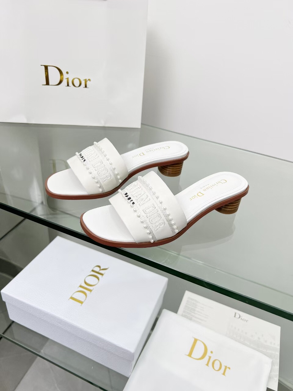 2025 Women Dior White Leather Mules Embroidered LY00210