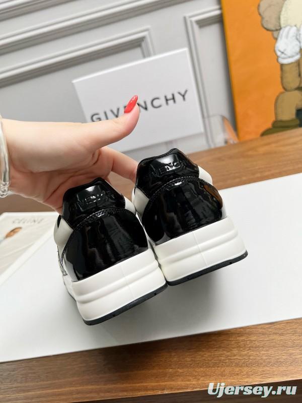 2024 Unisex Givenchy Black White Silk Calfskin Low Top Running Sneakers MJ00380