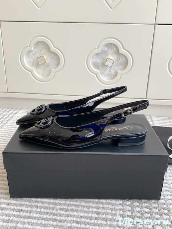 2025 Women Chanel Black Patent Leather Slingback Pumps KFY00300