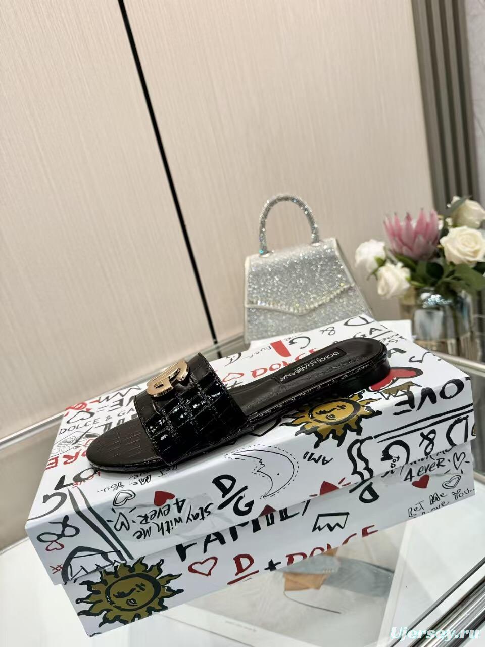 2025 Women Dolce & Gabbana Black Leather Slide Sandals LY00190