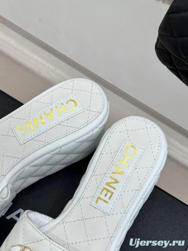 2025 Women Chanel White Leather Slippers