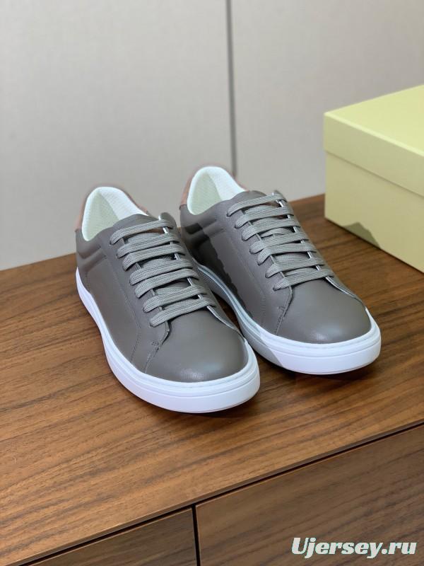2025 Men Brunello Cucinelli Gray Leather Casual Sneakers Handmade Smooth Finish KFY00310 (M)