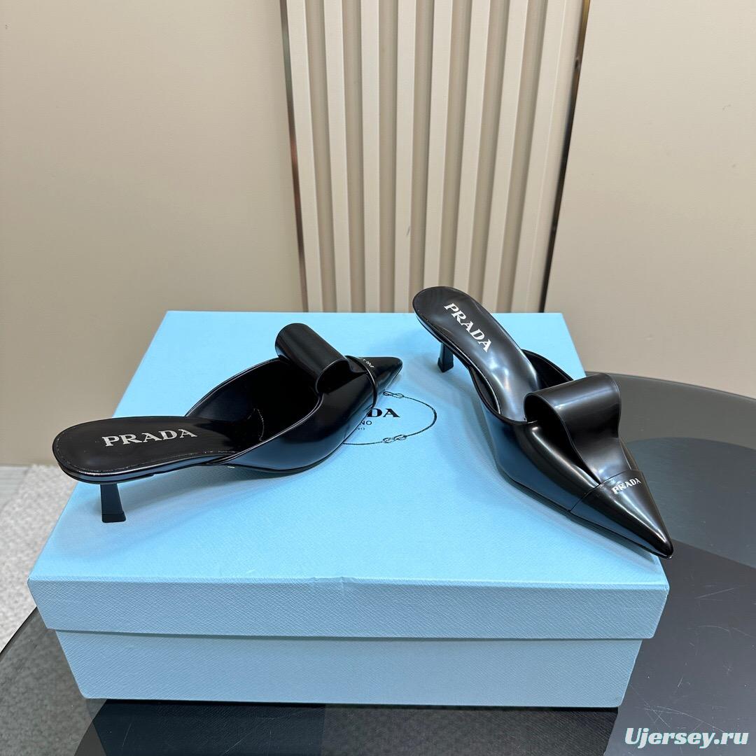 2025 Women Prada Black Leather Mules
