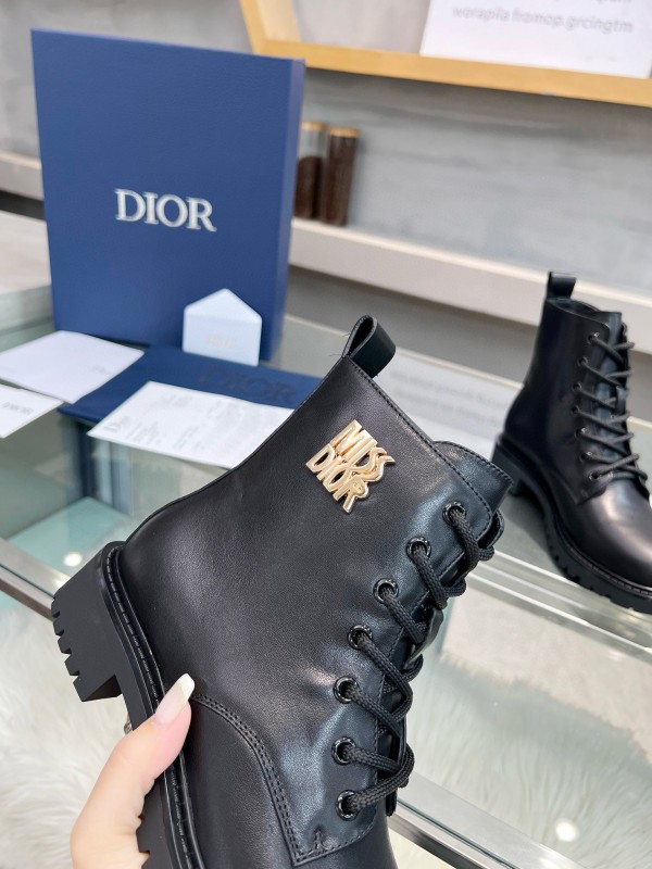 2024 Women Dior Black Leather Ankle Boots MJ00350