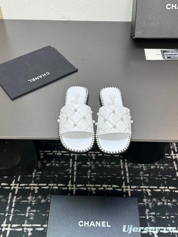 2025 CHANEL White Leather Slippers