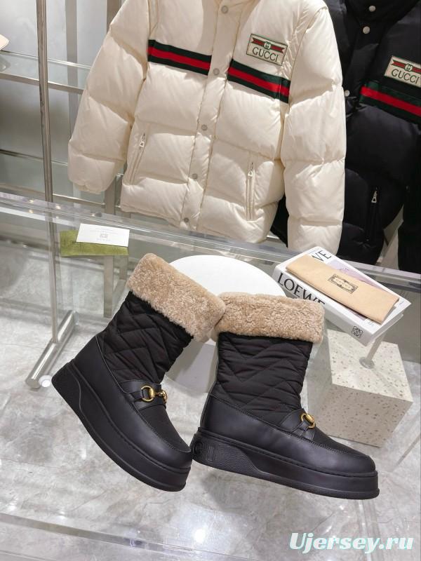 2024 Women Gucci black leather quilted snow boots gold metal MJ00420
