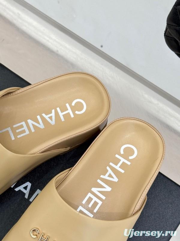 2025 Women Chanel Beige Leather Slippers