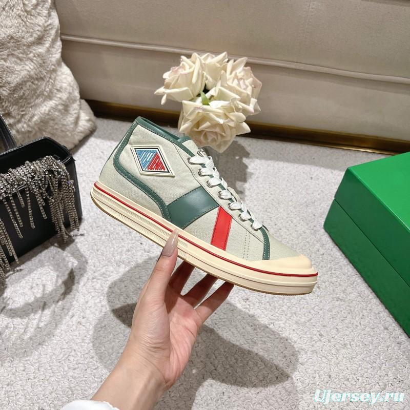 2025 Unisex Bottega Veneta Green Red Canvas Leather Sneakers Hand Painted LY00