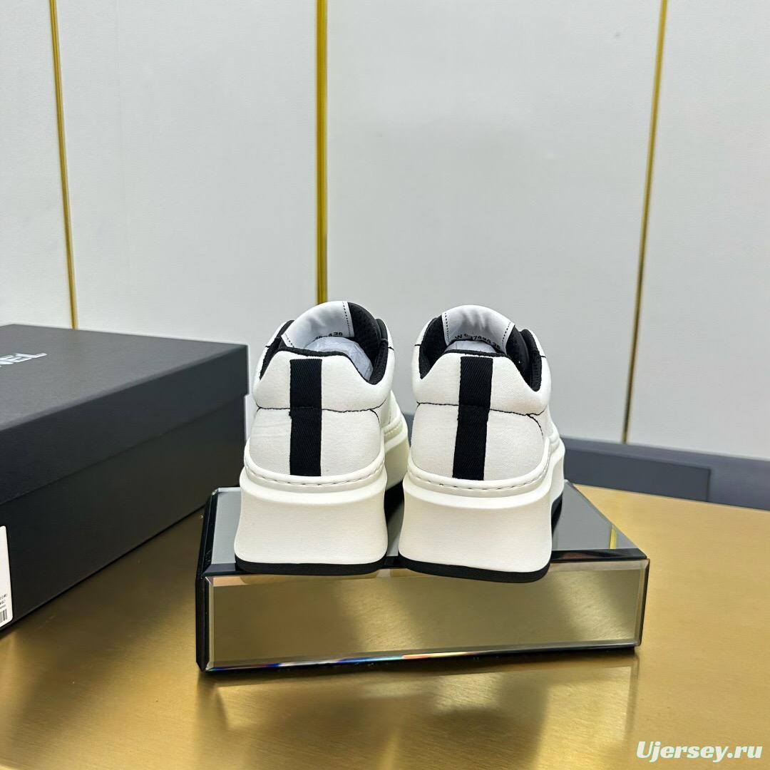 2025 Unisex Chanel White Black Silk Leather Sneakers Embroidery