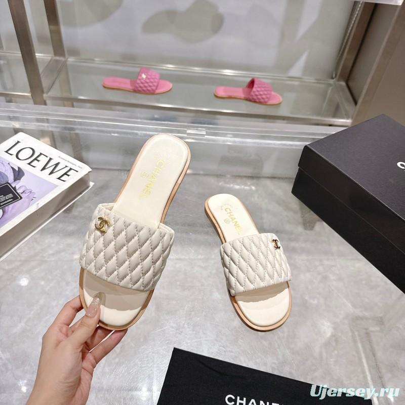 2025 Slippers Chanel White Leather Casual LY00240