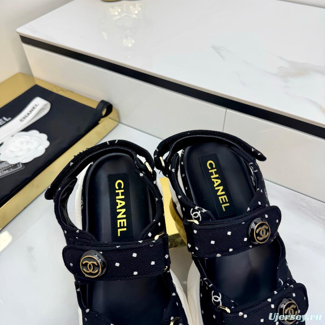 2025 Womens Chanel Black Velvet Sandals Logo Platform LY00330