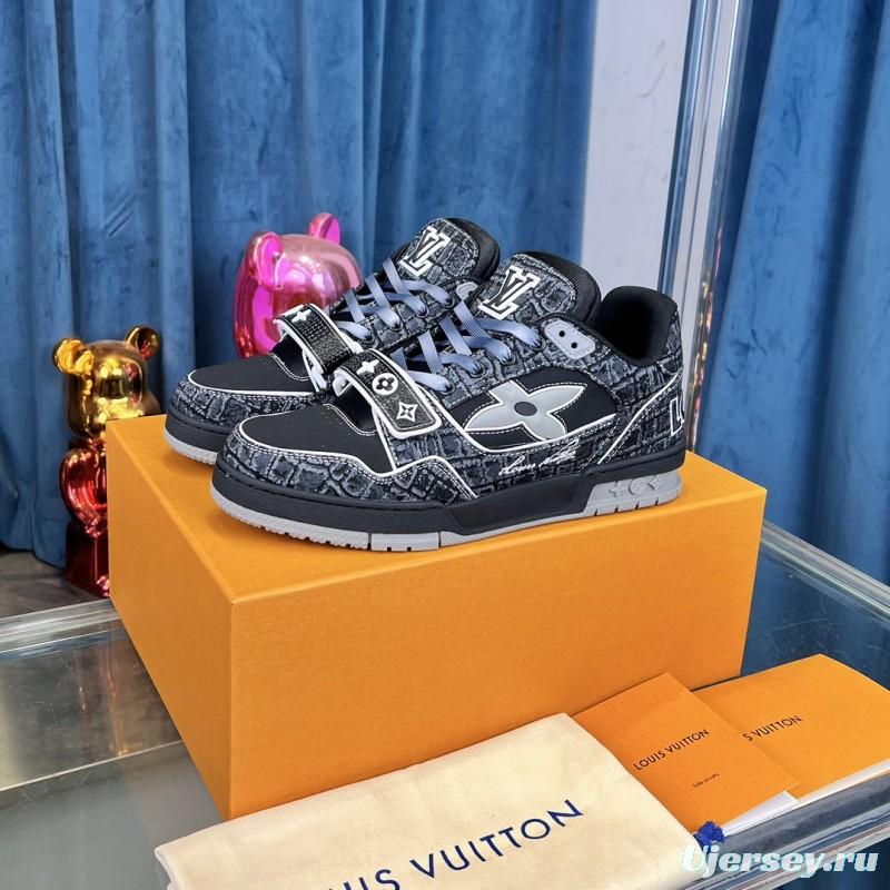 2025 Unisex Louis Vuitton Black Grey Leather Canvas Plimsolls Stitching LV0038