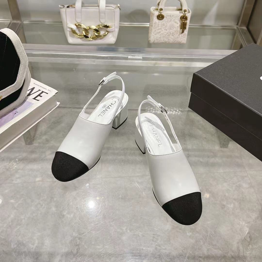 2025 Women Chanel White Black Leather Slingback Sandal LY00300