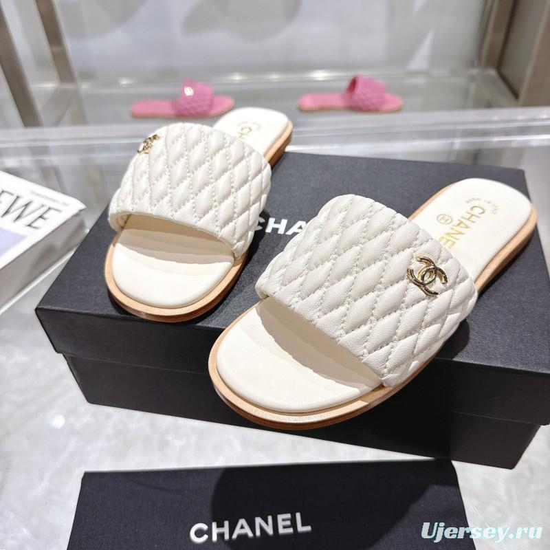 2025 Slippers Chanel White Leather Casual LY00240