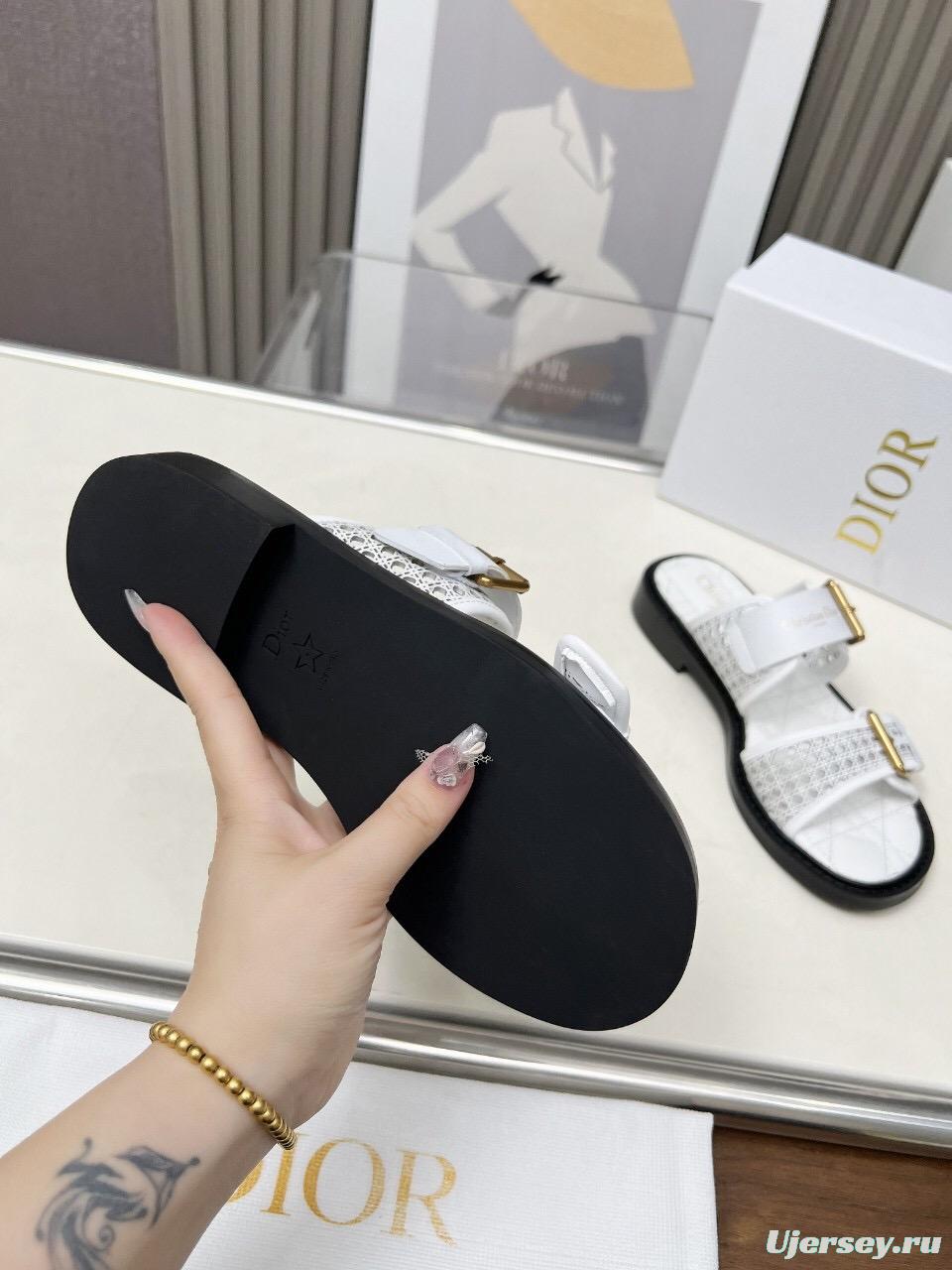 2025 Women Dior White Leather Slippers LY00220