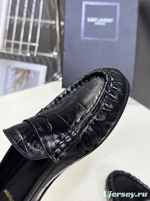 2025 Women Yves Saint Laurent Black Calfskin Loafers KFY00330