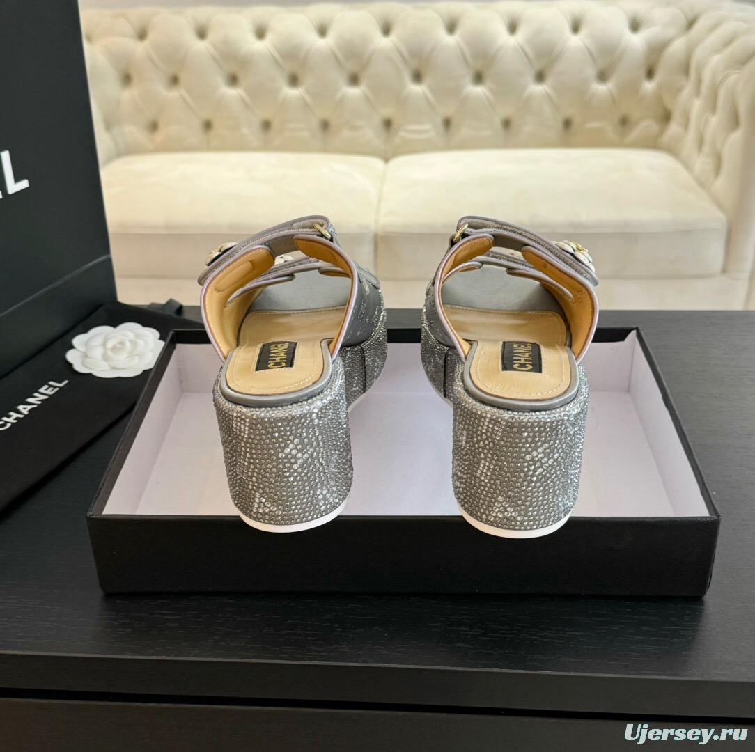 2025 Women Chanel Grey Leather Slippers Flower LY00330