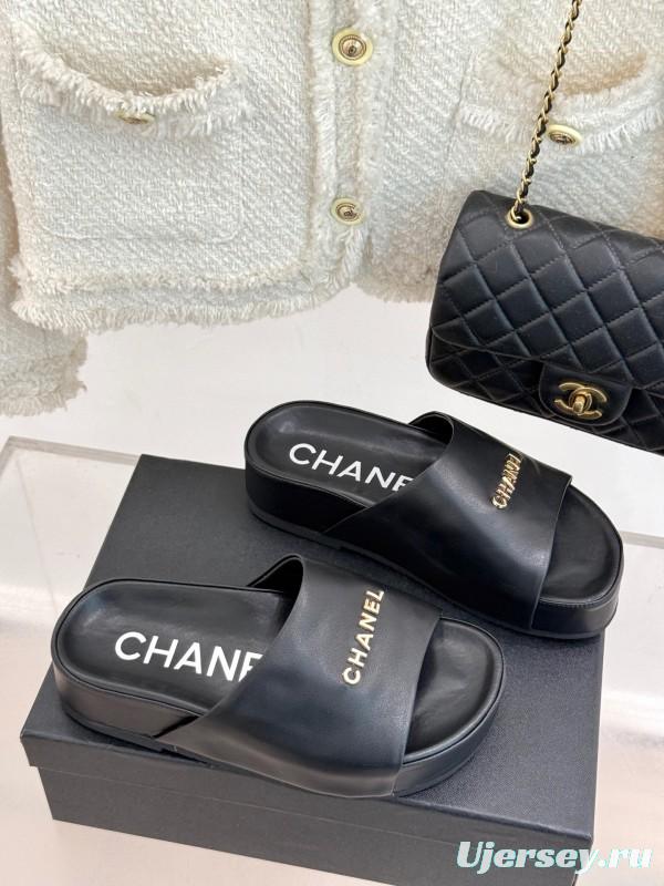 2025 Slippers Chanel Black Leather Slippers KFY00250
