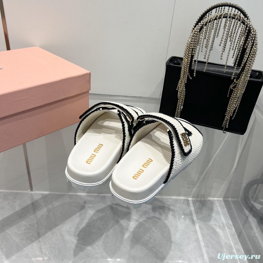 2025 Miu Miu White Black Knitted Leather Slippers KFY00290