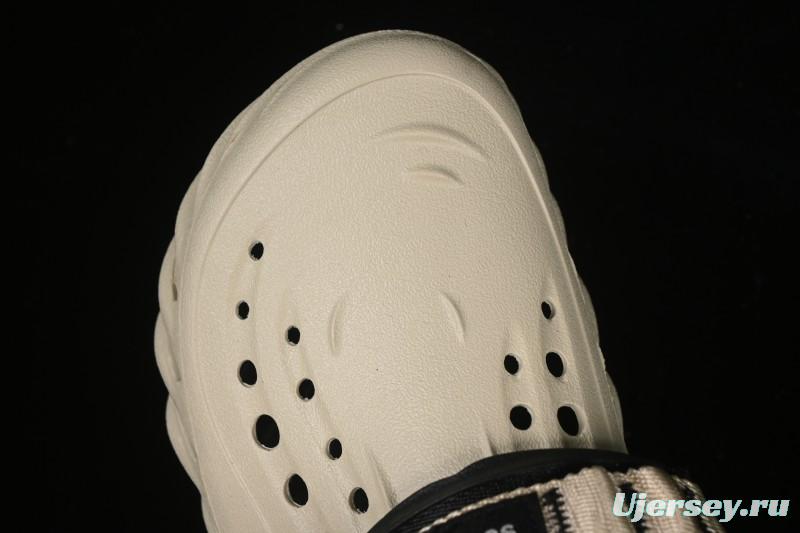 Crocs Bobs Flat Heel Closed Toe Slip-On Beach Clog Sandals