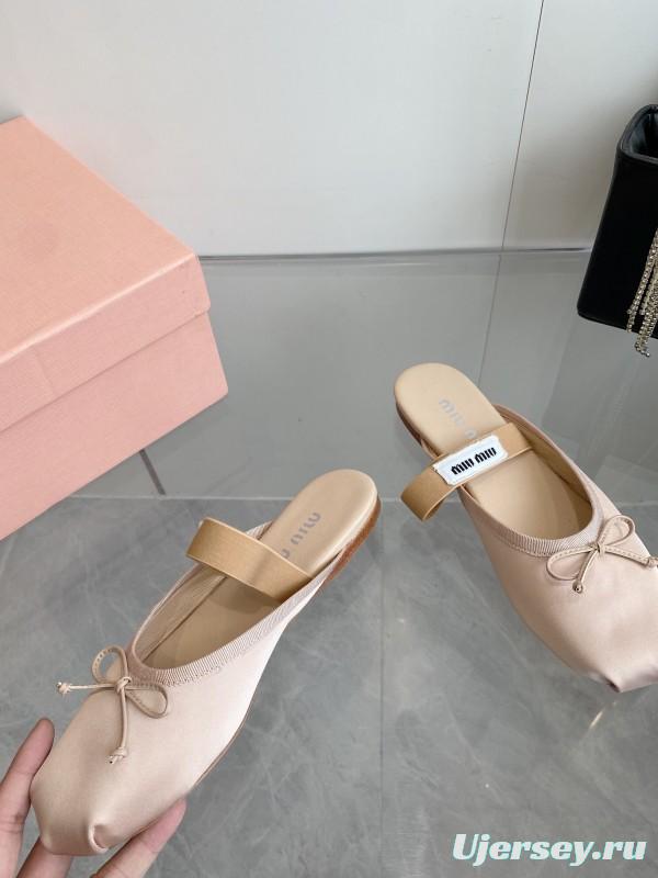 2025 Women Miu Miu Beige Satin Slippers KFY00280