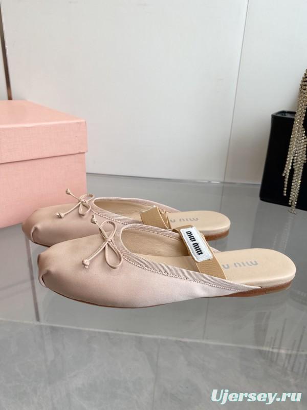 2025 Women Miu Miu Beige Satin Slippers KFY00280