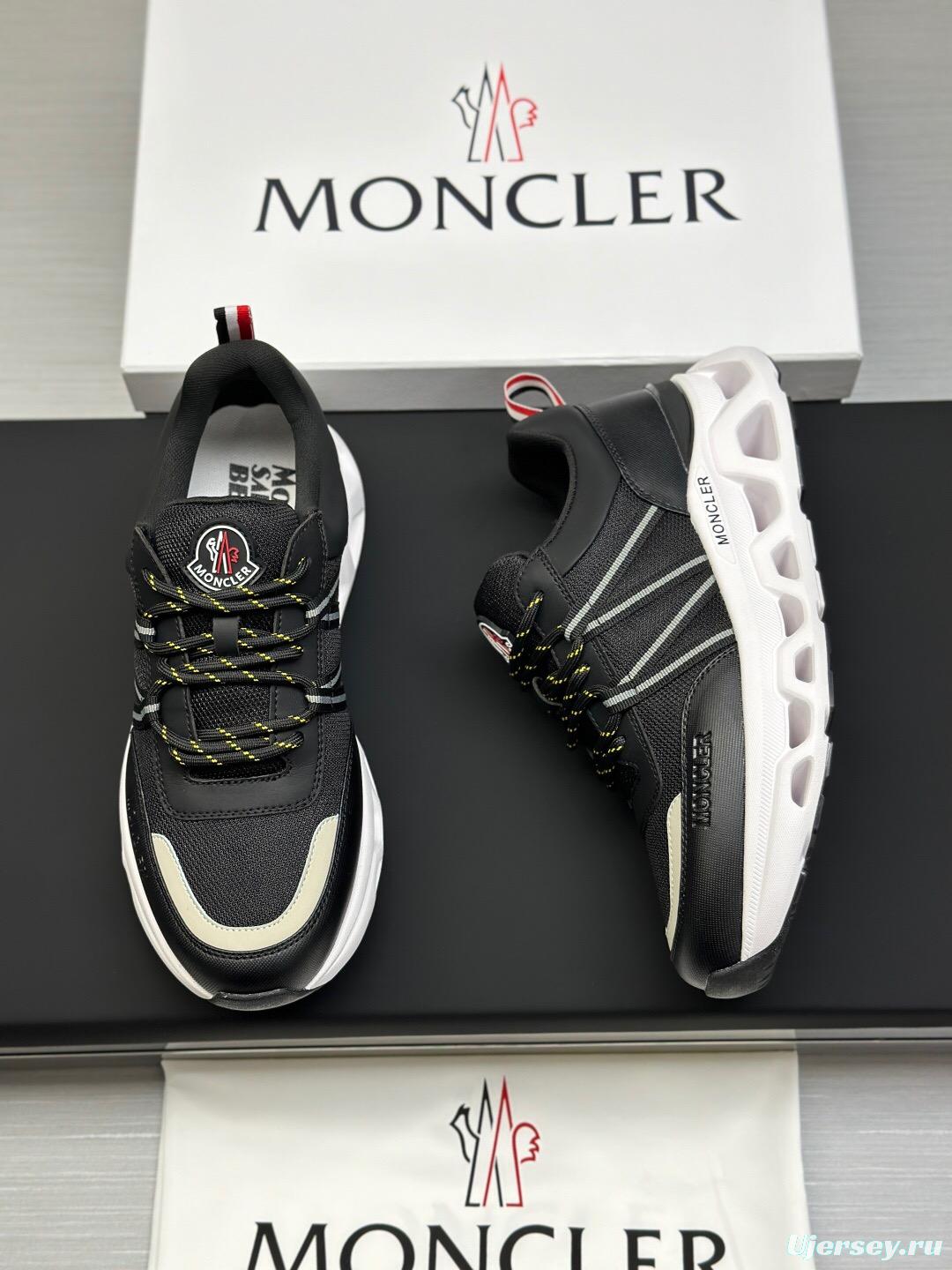 2025 Unisex Moncler Black Nylon Rubber Outdoor Sneakers AS00390