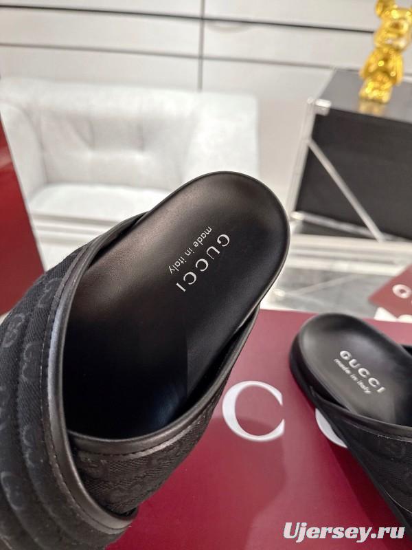 2025 Unisex Gucci Black Fabric Leather Slippers GG Embossed AS00240