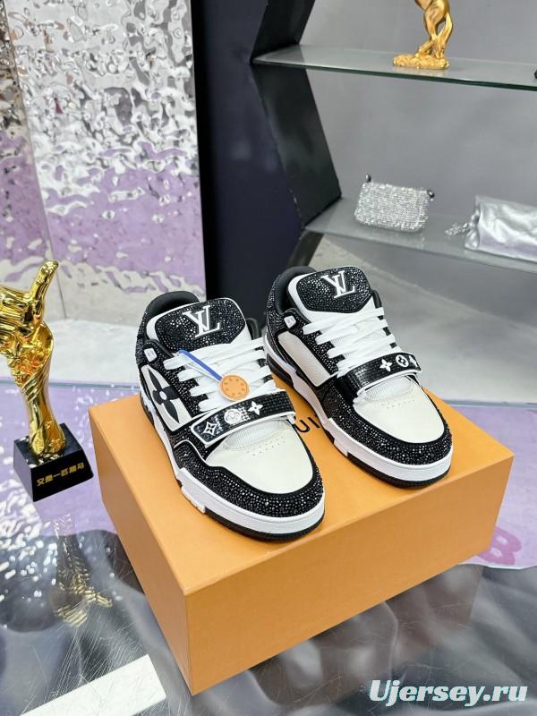 2025 Unisex Louis Vuitton Black White Leather Canvas Plimsolls Handmade Rhinestones AS00400