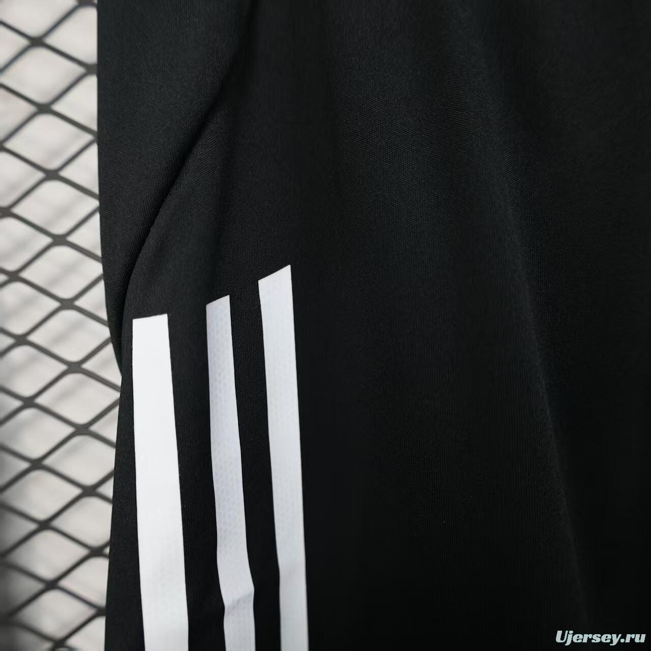 Player Version 25/26 Manchester United Away Shorts