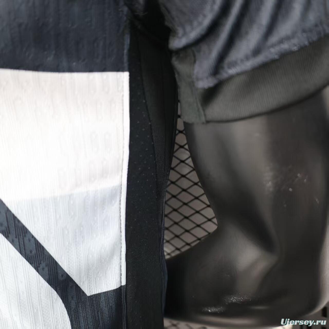 Player Version 25/26 Pumas UNAM Black Jersey