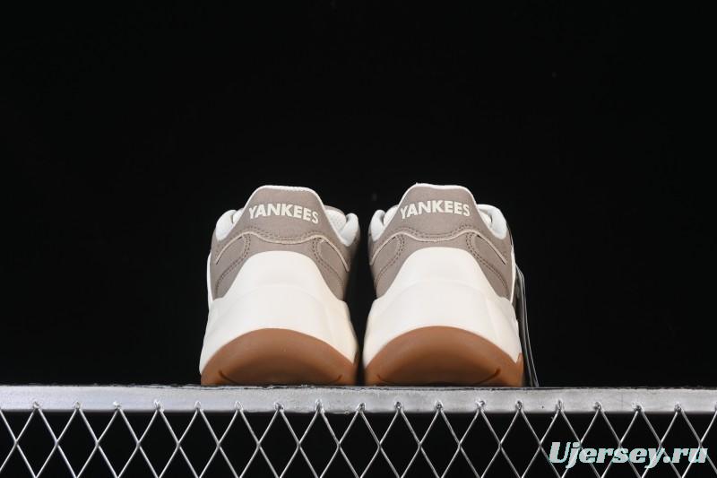 New York Yankees Bigball Chunky Vintage Window Platform Sneakers - 3ASHVT35N50BRS