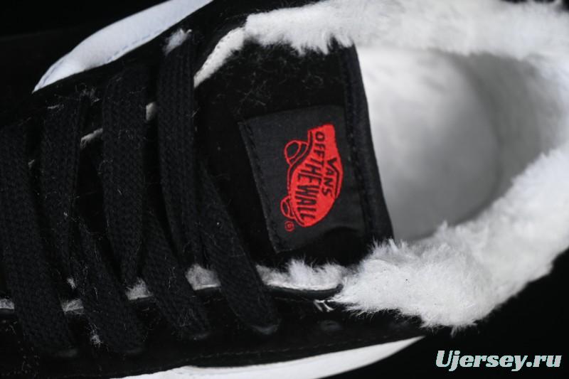 Vans Knu Skool Low-Top Suede Skate Shoes - VN0009QCBMA