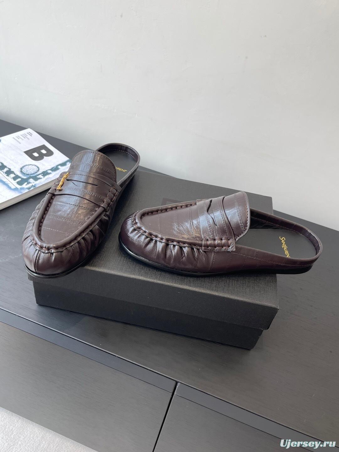 Saint Laurent Classic Loafer Slip-On Flats - KFY00320